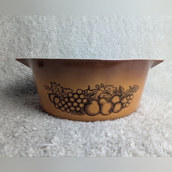 VINTAGE PYREX 2 1/2 L. Made un USA Trade mark - Picture 1 of 7